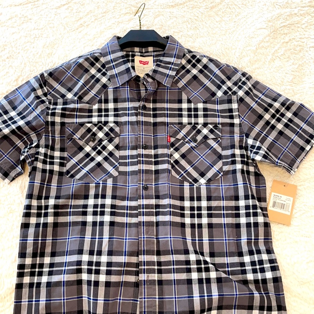 Levi’s Men’s Short Sleeve Plaid shirt